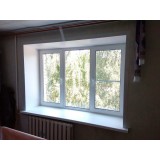 Трехстворчатое окно Rehau